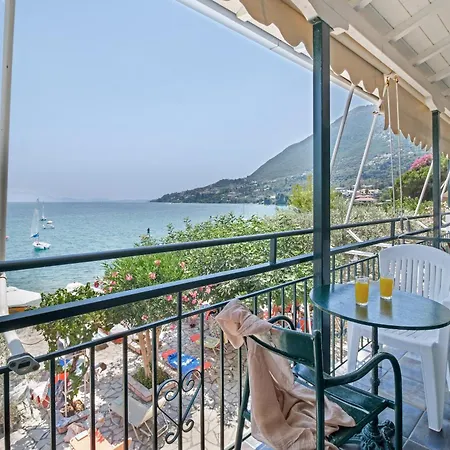 Case de vacanță S8 Nikiana